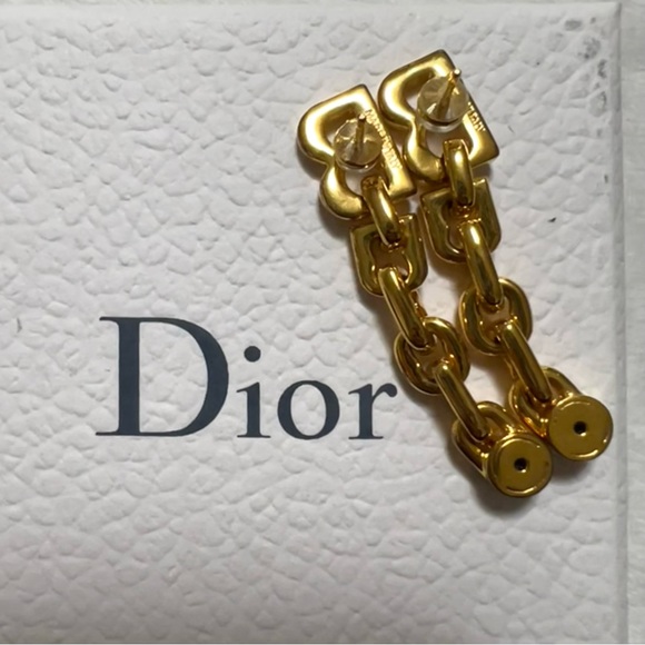 Authentic Balenciaga B Chain Earrings in GHW - Picture 7 of 10